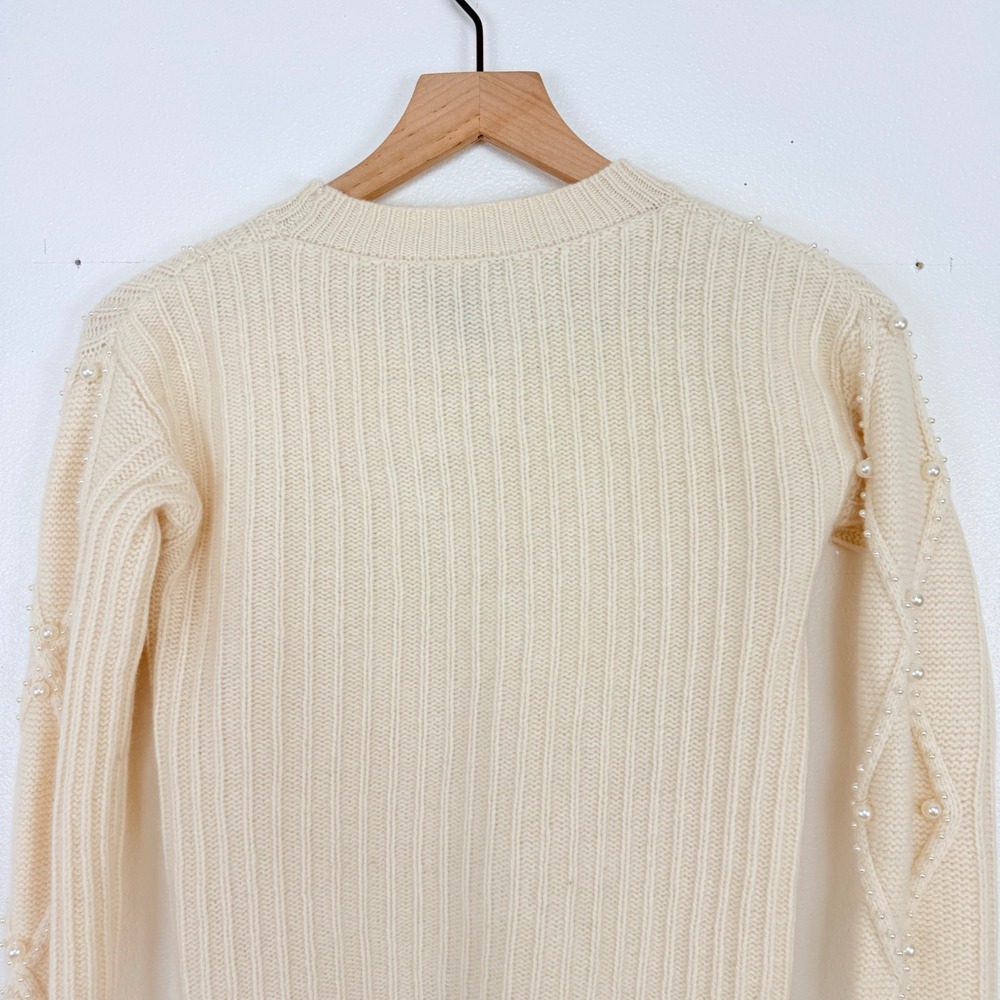C by Bloomingdales 2 Ply Cashmere Sweater Womens XS Ivory Pearl Embellished - Picture 8 of 14